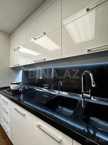 Satılır 4 otaqlı köhnə tikili 110 m², Bakıxanov q., photo 7 from 25