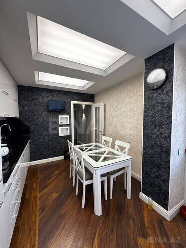 Satılır 4 otaqlı köhnə tikili 110 m², Bakıxanov q., photo 9 from 25