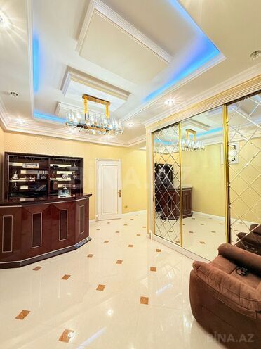 Сдаётся 3-комн. новостройка 140 м², м. Элмляр Академиясы, photo 1 from 16