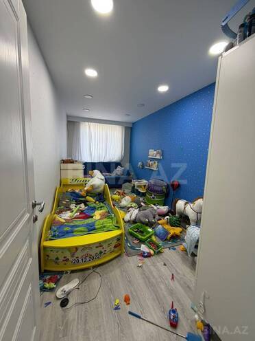 Продаётся 3-комн. вторичка 75 м², м. Кара Караев, photo 8 from 14