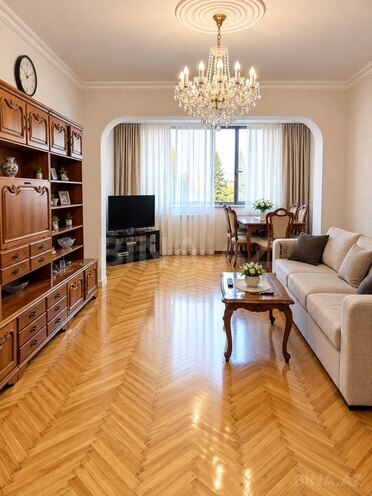 Продаётся 3-комн. вторичка 85 м², Насиминский  р., photo 1 from 11