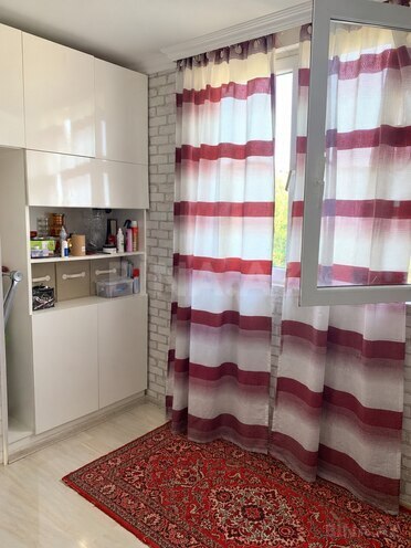 Продается 2-комн. вторичка 35.3 м², м. Кара Караев, photo 6 from 9