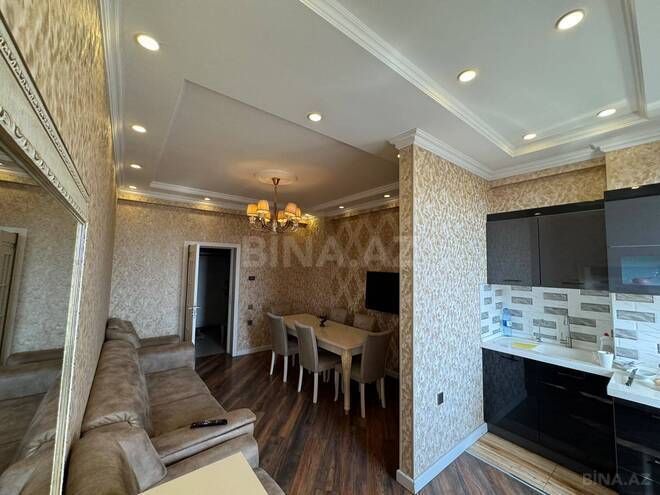 Продается 3-комн. новостройка 105 м², м. Кара Караев, photo 13 from 16