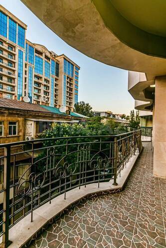İcarəyə verilir 3 otaqlı yeni tikili 160 m², Sahil m., photo 13 from 23
