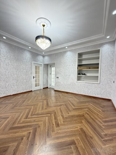 Продаётся 2-комн. вторичка 45 м², м. Ичеришехер, photo 1 from 11
