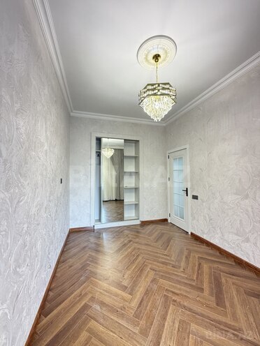 Продаётся 2-комн. вторичка 45 м², м. Ичеришехер, photo 6 from 11