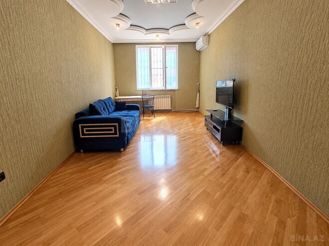 Сдаётся 2-комн. новостройка 85 м², м. Нефтчиляр, photo 1 from 9