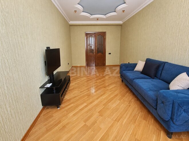 Сдаётся 2-комн. новостройка 85 м², м. Нефтчиляр, photo 3 from 9