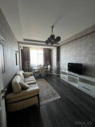 Сдается 2-комн. новостройка 67 м², м. Кара Караев, photo 3 from 10
