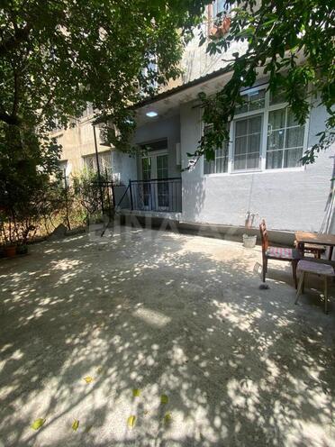 Satılır 3 otaqlı köhnə tikili 70 m², Xalqlar Dostluğu m., photo 18 from 20