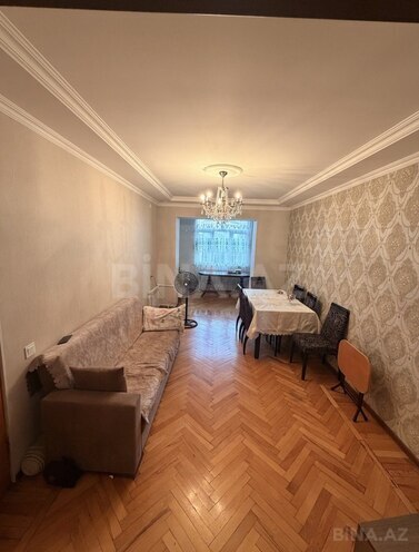 Satılır 3 otaqlı köhnə tikili 72 m², Azadlıq Prospekti m., photo 1 from 12