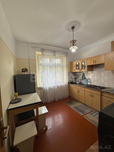 Продается 2-комн. вторичка 65 м², м. Ази Асланов, photo 7 from 10
