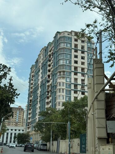 Сдается 2-комн. новостройка 70 м², м. Гянджлик, photo 1 from 30