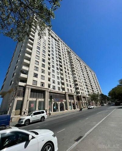 Продаётся 2-комн. новостройка 67 м², м. Ахмедлы, photo 1 from 18