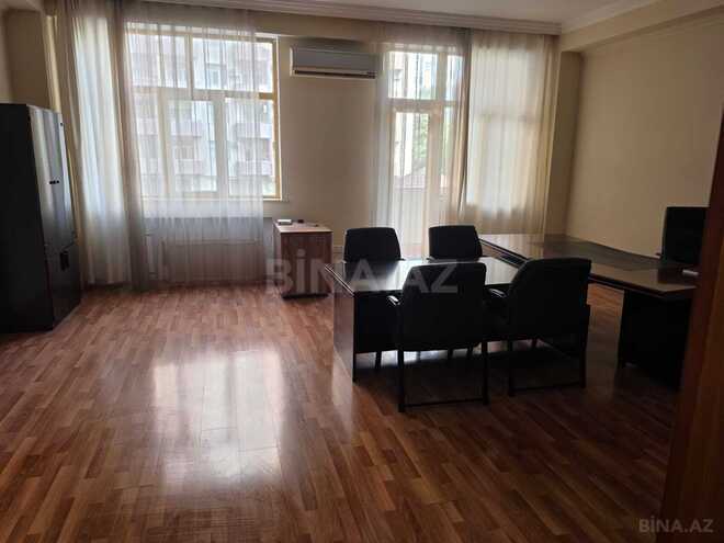 Сдаётся 5-комн. новостройка 180 м², м. 28 мая, photo 1 from 10