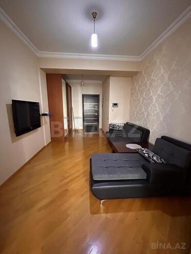 Сдается 3-комн. новостройка 82 м², м. Элмляр Академиясы, photo 1 from 18