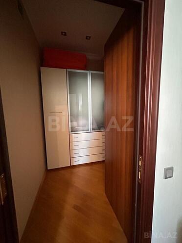 Сдается 3-комн. новостройка 82 м², м. Элмляр Академиясы, photo 17 from 18
