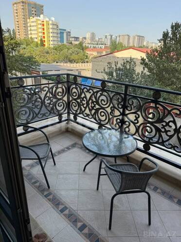 Сдается 4-комн. новостройка 195 м², Насиминский  р., photo 3 from 23