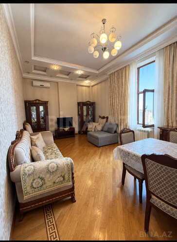 Продаётся 2-комн. новостройка 75 м², м. Гянджлик, photo 1 from 9