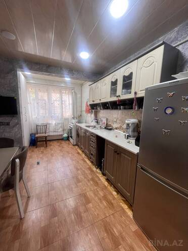 Продается 3-комн. вторичка 35 м², м. Иншаатчылар, photo 6 from 16