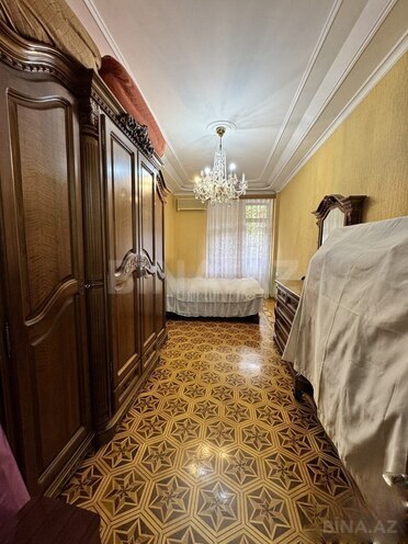 Satılır 4 otaqlı köhnə tikili 134 m², Sahil m., photo 11 from 21