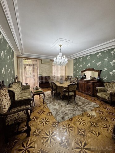 Satılır 4 otaqlı köhnə tikili 134 m², Sahil m., photo 3 from 21