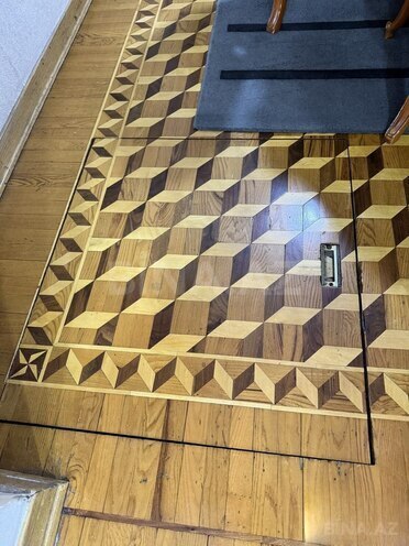 Satılır 4 otaqlı köhnə tikili 134 m², Sahil m., photo 8 from 21
