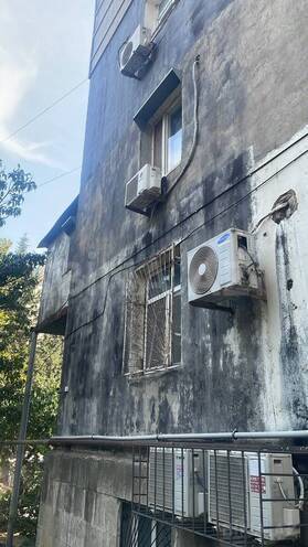 Satılır 3 otaqlı köhnə tikili 73 m², Elmlər Akademiyası m., photo 4 from 17