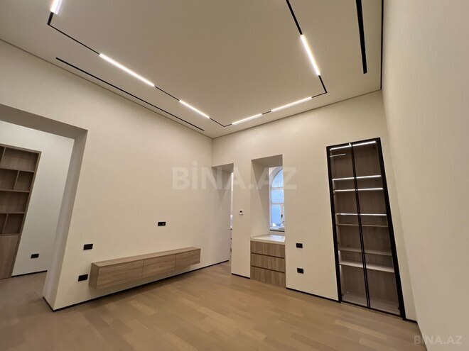 Satılır 3 otaqlı köhnə tikili 110 m², Sahil m., photo 18 from 22