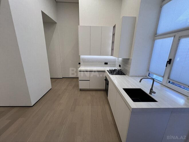 Satılır 3 otaqlı köhnə tikili 110 m², Sahil m., photo 11 from 22