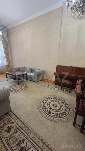 Продается 4-комн. вторичка 140 м², м. Ичеришехер, photo 9 from 28