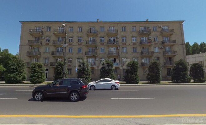 Продаётся 3-комн. вторичка 75 м², м. Нариман Нариманов, photo 1 from 13