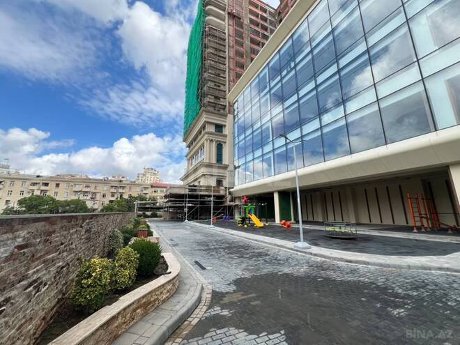 Продаётся 3-комн. новостройка 133 м², м. Элмляр Академиясы, photo 9 from 15