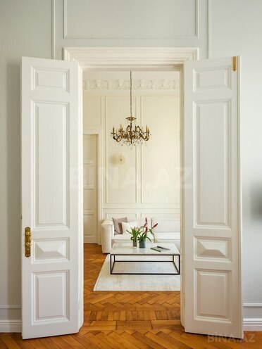 Продаётся 3-комн. вторичка 108 м², м. Ичеришехер, photo 3 from 20