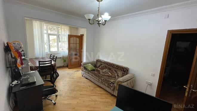 Продается 2-комн. вторичка 44 м², м. Мемар Аджеми, photo 1 from 7
