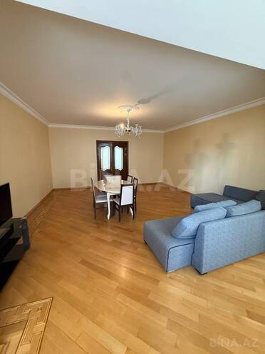 İcarəyə verilir 4 otaqlı köhnə tikili 120 m², Nizami m., photo 3 from 18