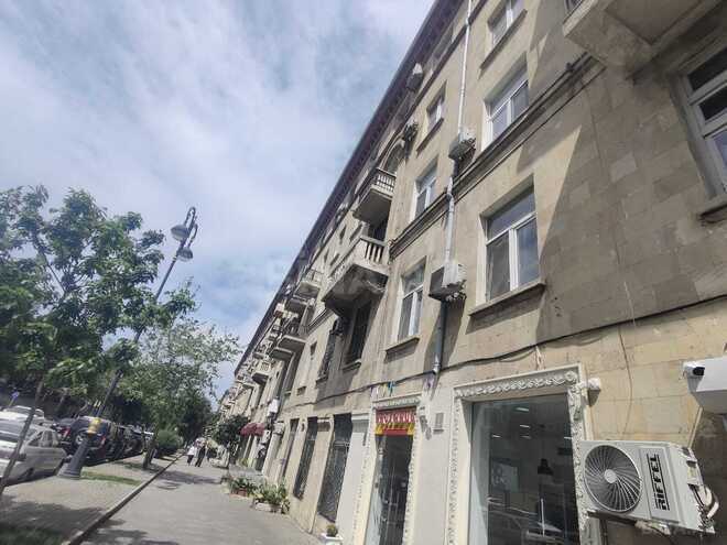 Satılır 2 otaqlı köhnə tikili 64 m², Nizami m., photo 19 from 22