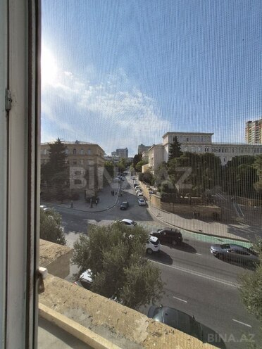 Satılır 2 otaqlı köhnə tikili 64 m², Nizami m., photo 15 from 22