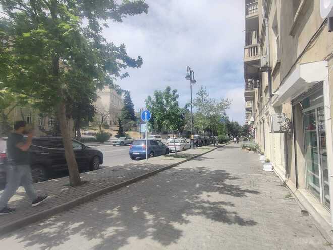 Satılır 2 otaqlı köhnə tikili 64 m², Nizami m., photo 18 from 22