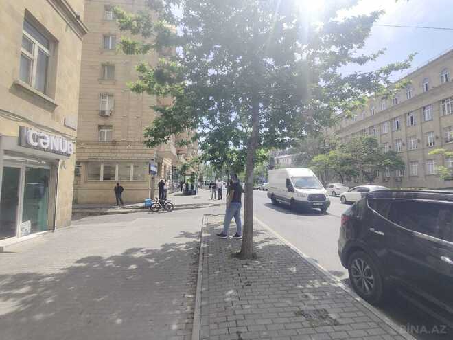 Satılır 2 otaqlı köhnə tikili 64 m², Nizami m., photo 21 from 22