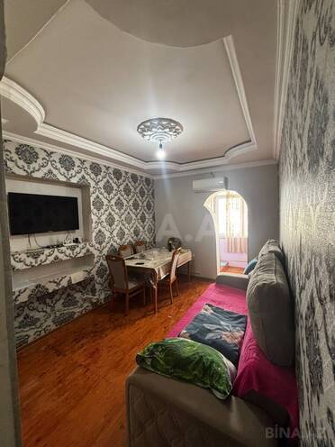 Satılır 3 otaqlı köhnə tikili 60 m², Qara Qarayev m., photo 1 from 15