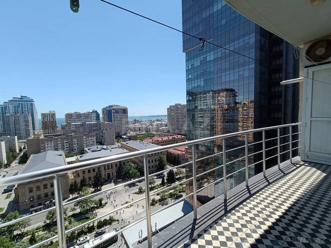 Сдаётся 2-комн. новостройка 96 м², м. Ази Асланов, photo 12 from 13