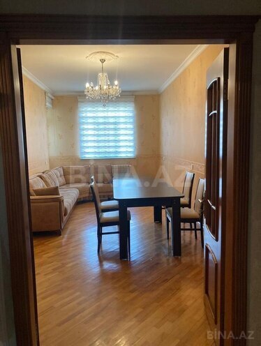 Сдается 3-комн. новостройка 110 м², м. Нефтчиляр, photo 3 from 12