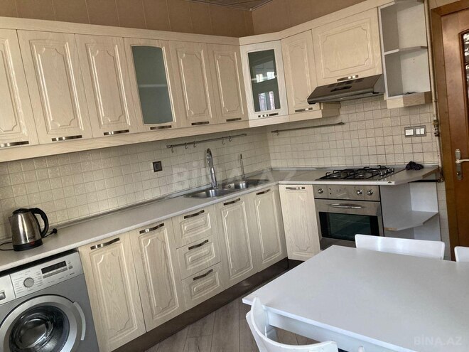 Сдается 3-комн. новостройка 110 м², м. Нефтчиляр, photo 7 from 12