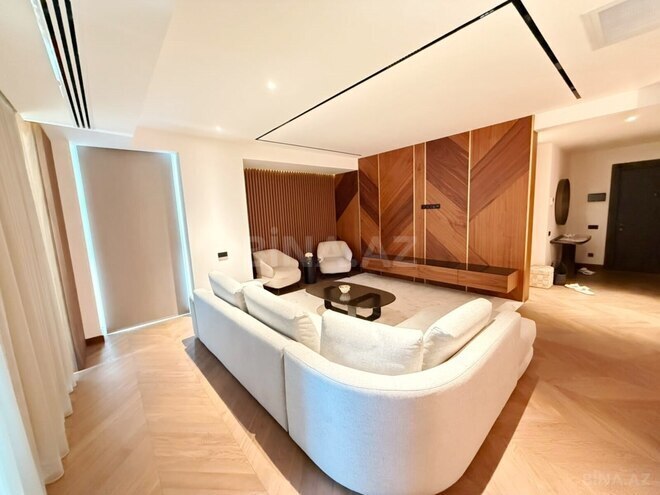 Сдаётся 4-комн. новостройка 220 м², м. Ичеришехер, photo 1 from 32