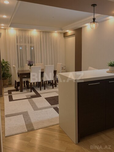 Сдаётся 3-комн. новостройка 80 м², м. Иншаатчылар, photo 1 from 17