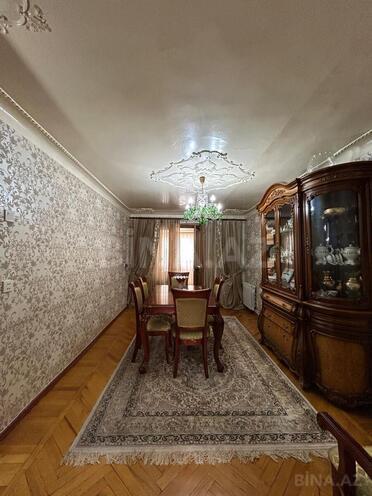 Satılır 3 otaqlı köhnə tikili 80 m², 28 May m., photo 1 from 16