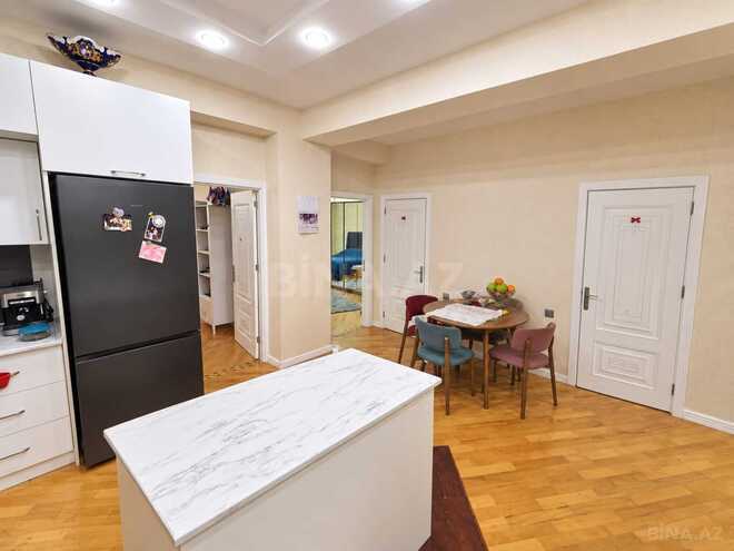 Продаётся 3-комн. новостройка 104 м², м. Нефтчиляр, photo 8 from 11