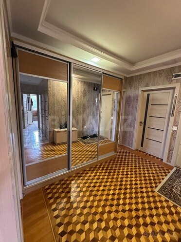 Продаётся 4-комн. вторичка 110 м², м. Иншаатчылар, photo 11 from 26