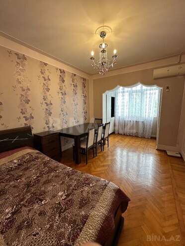 Продаётся 4-комн. вторичка 110 м², м. Иншаатчылар, photo 10 from 26